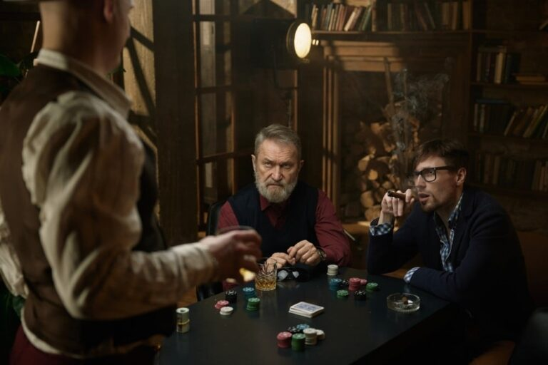 5 bí quyết thắng lớn poker tiền mặt đỉnh cao! 11 shutterstock 2649342667 1